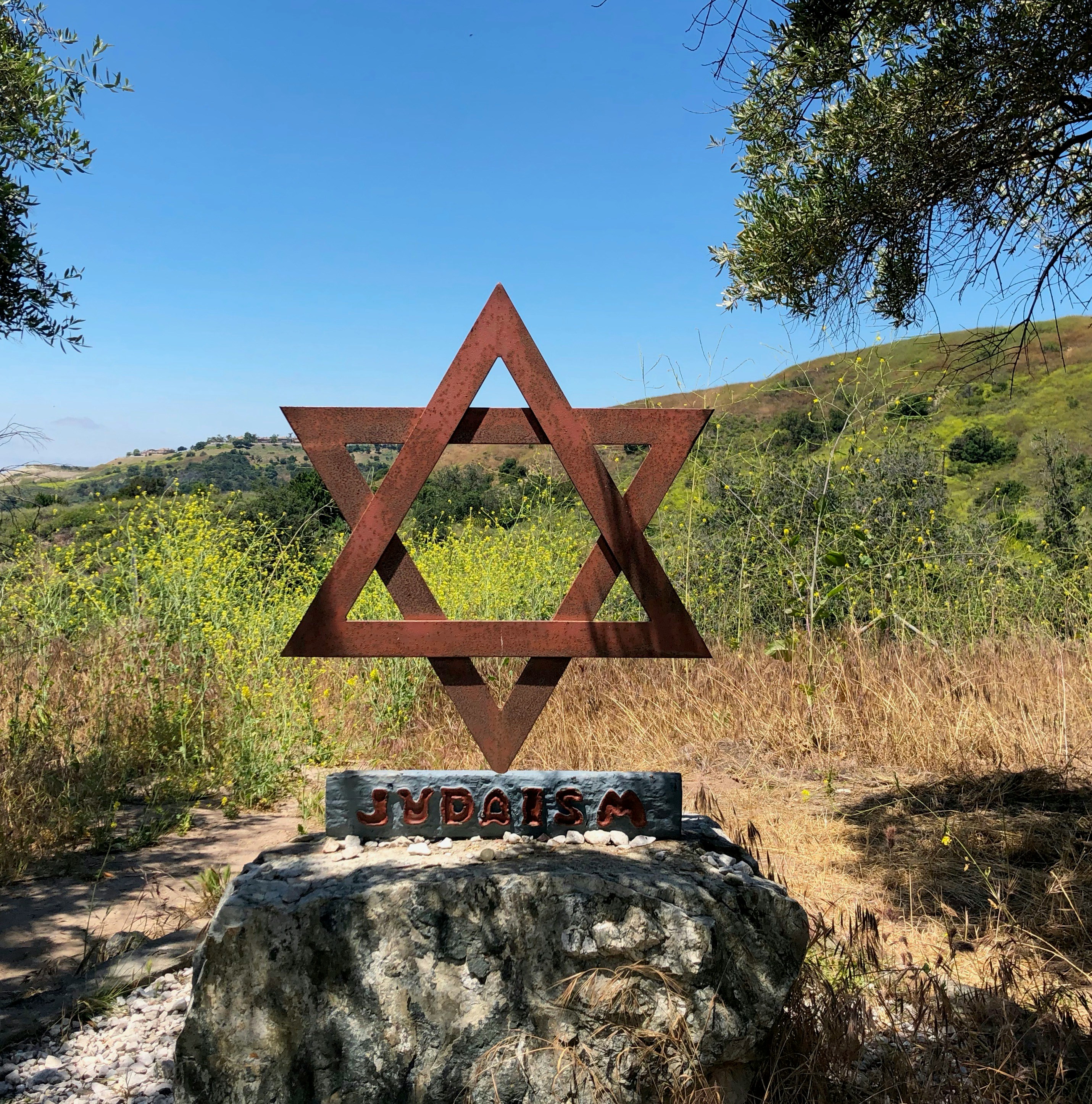 vedanta society of southern california: ramakrishna monastery