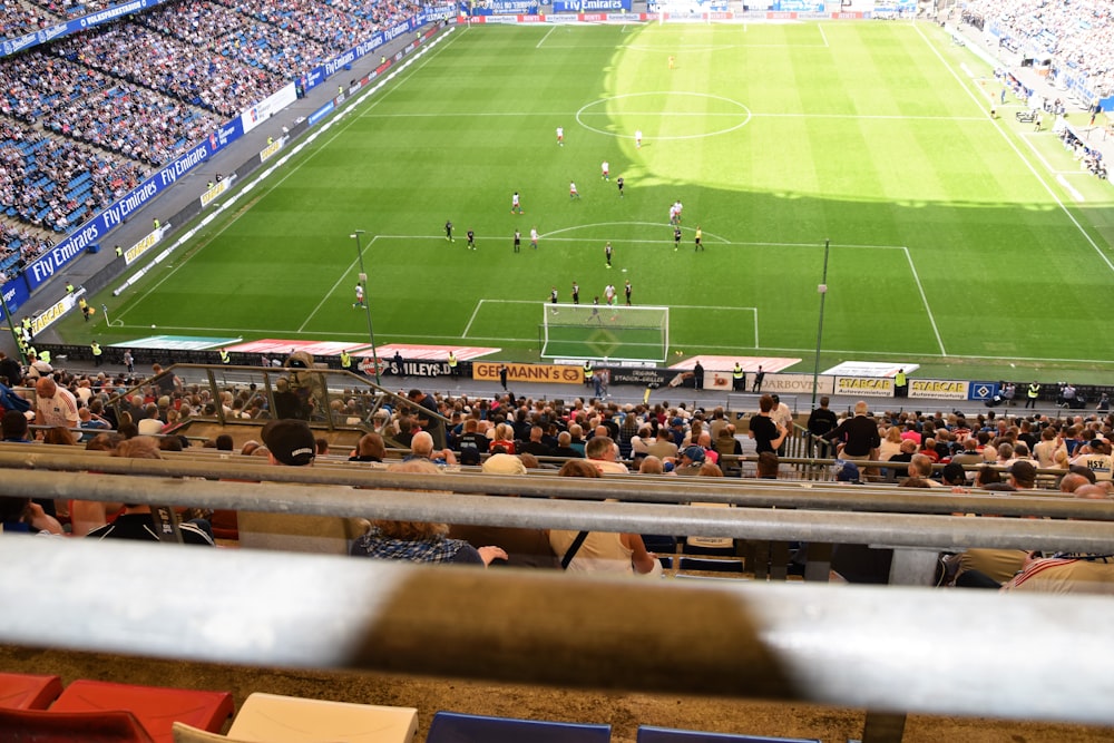 fotografia aerea della partita di calcio