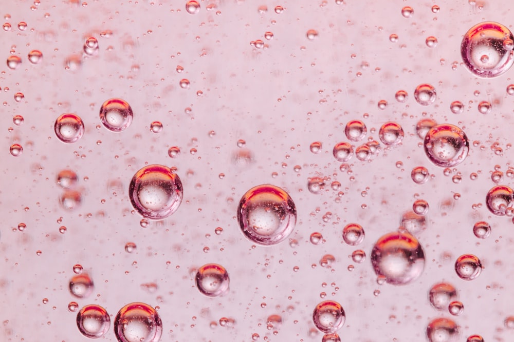 Foto de primer plano de gotas de agua