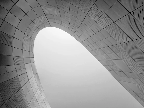 curved glass building