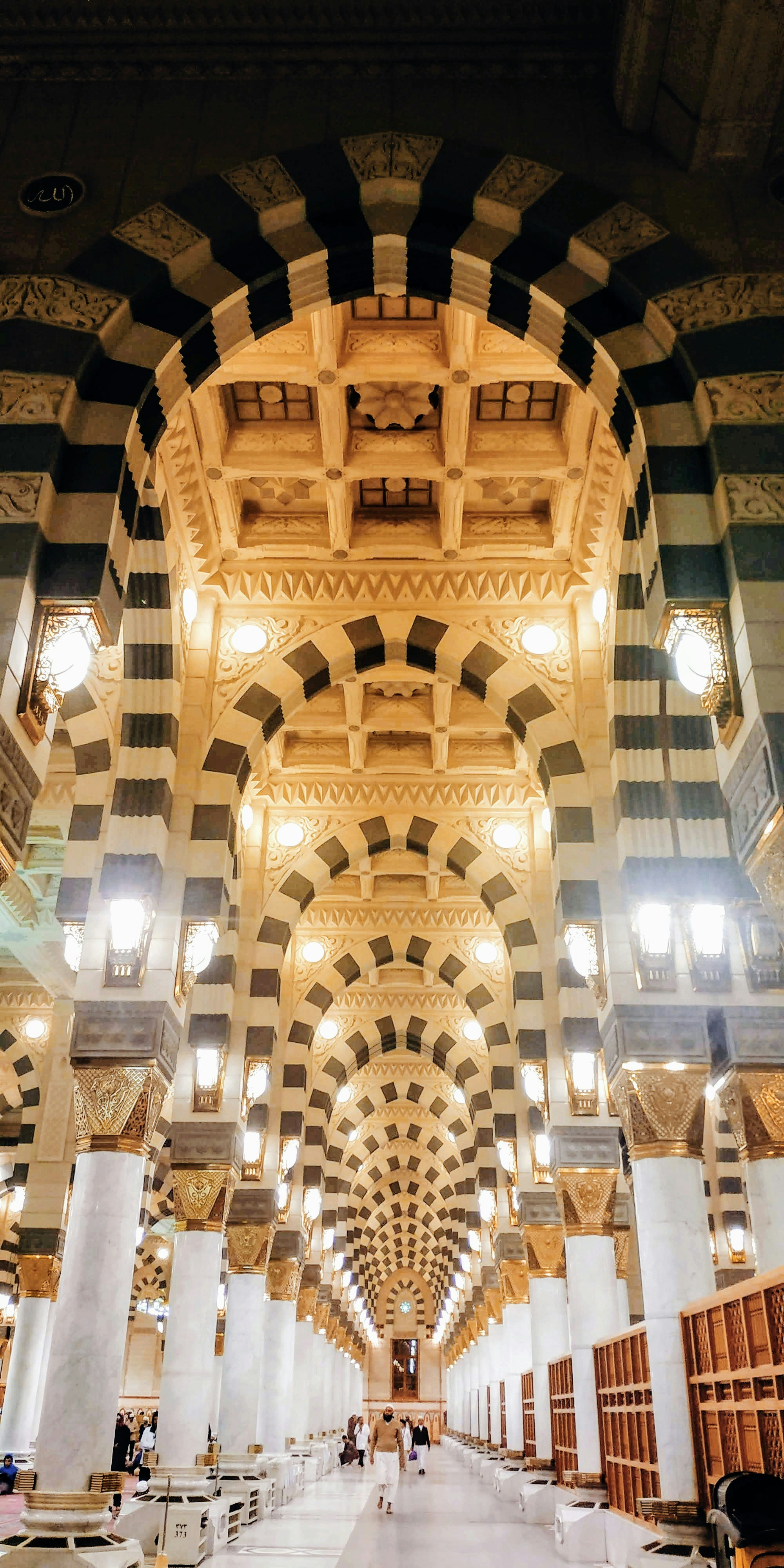 Photo by mahdianshari