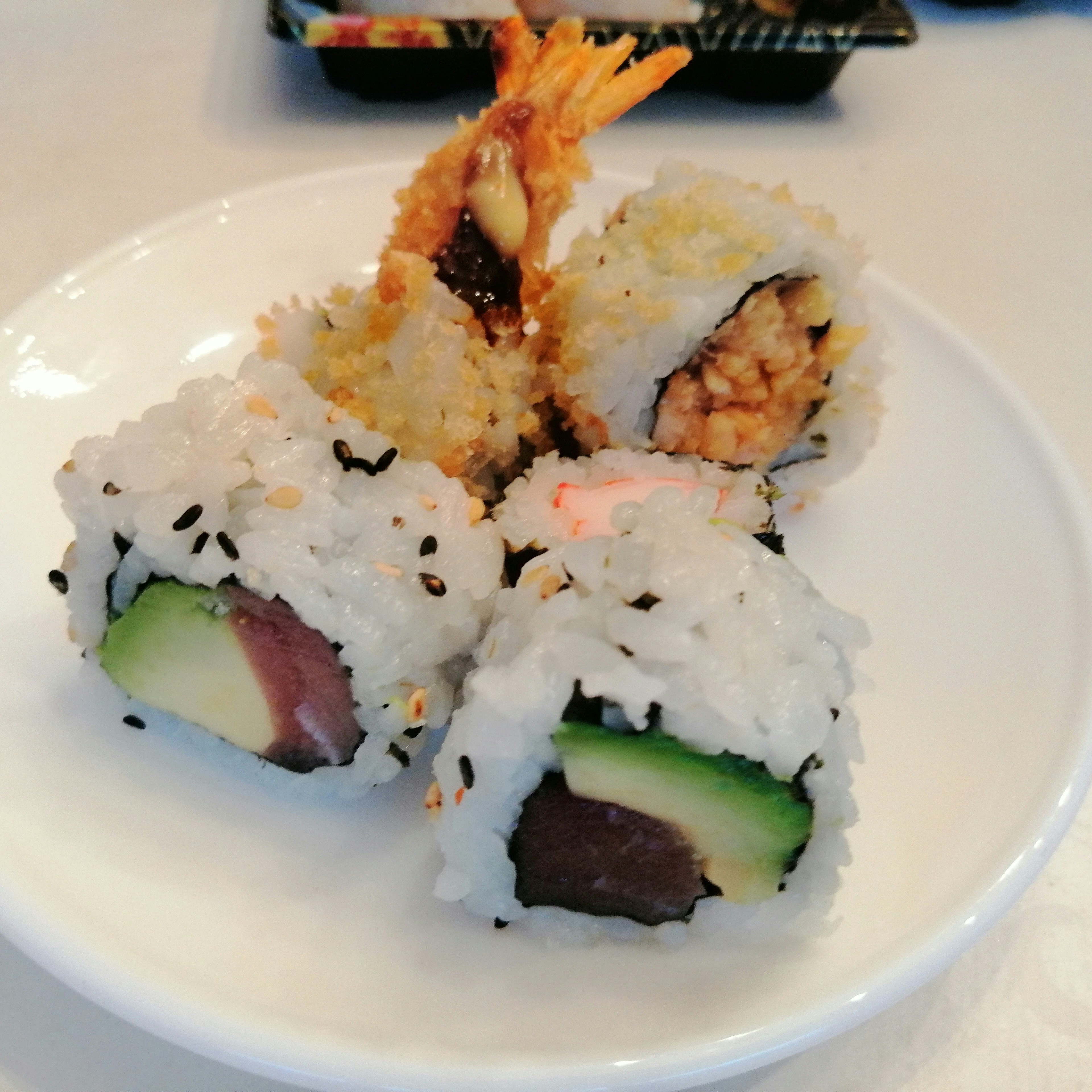 Exploring the Delicious World of Sushi, Sashimi, and Tempura: A Taste of Osaka's Culinary Heritage