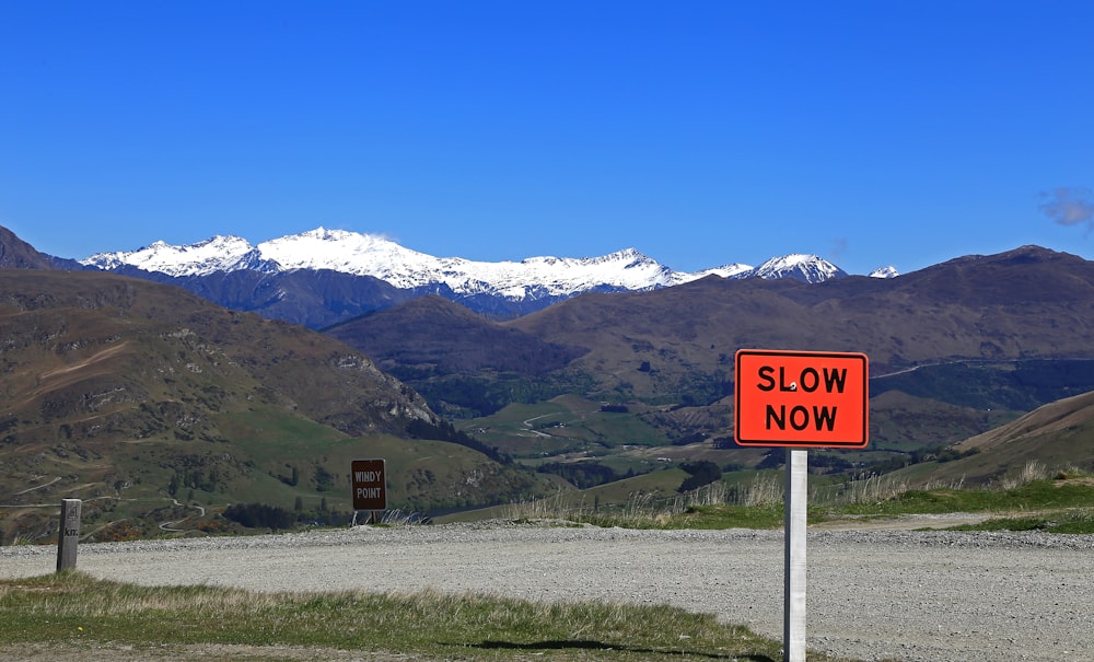 slow down signage