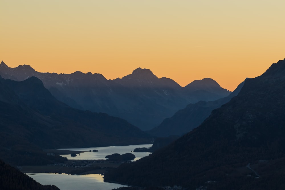 river between mountains