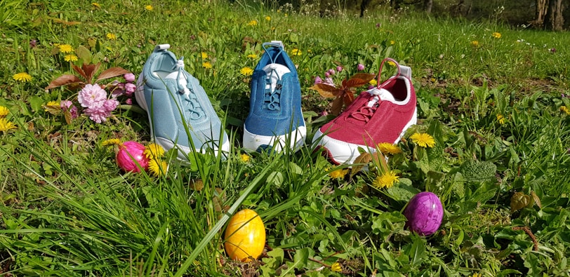Lightweight sneakers set against a vibrant spring backdrop.