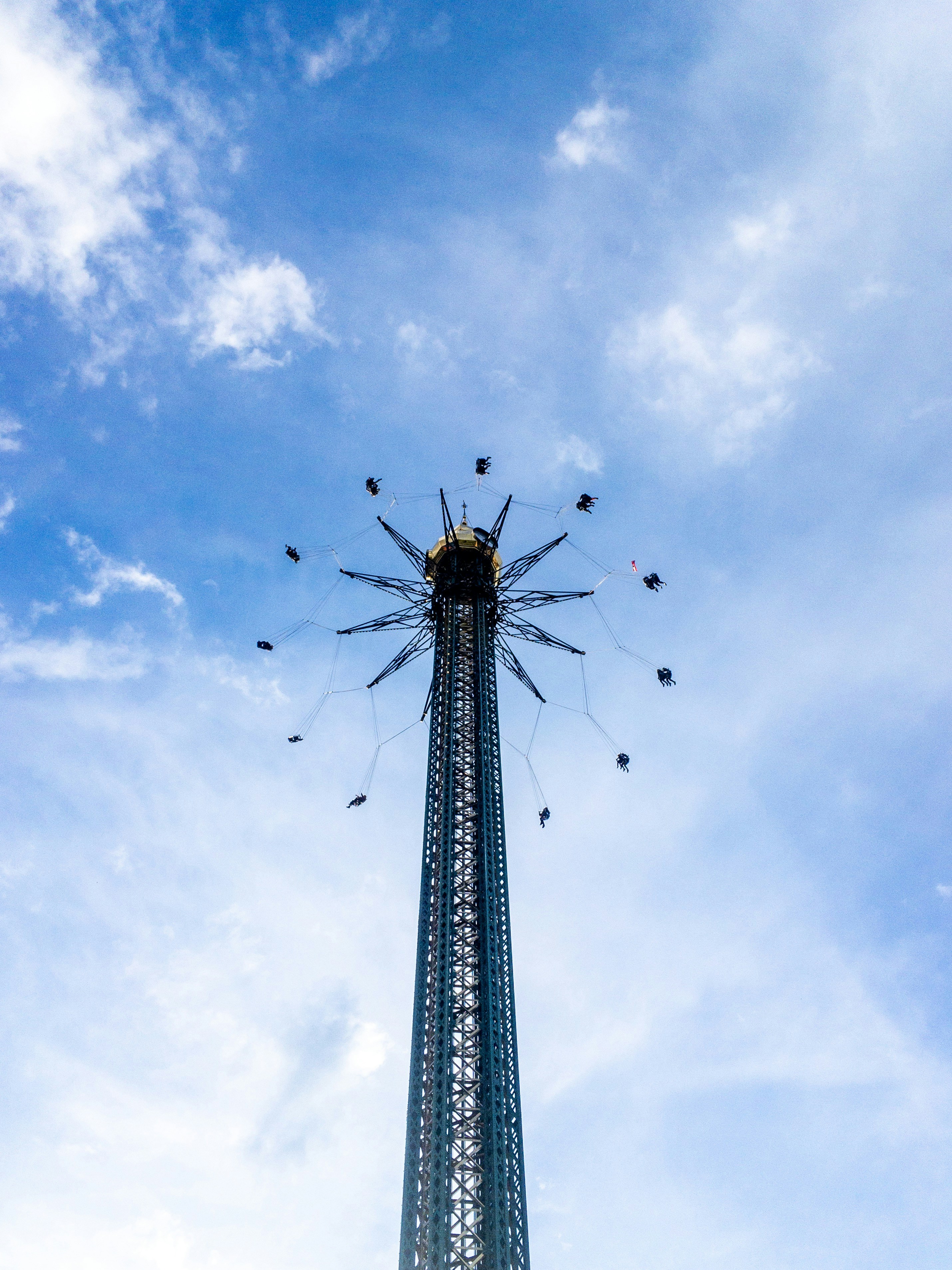 Photo by valeriterziiski