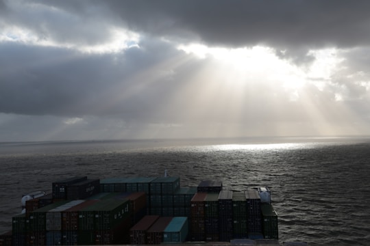 An image depicting a team working on maritime logistics.