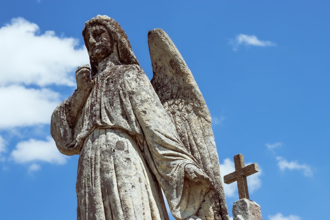 angel concrete statue