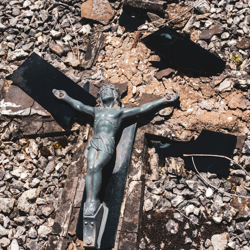 Crucifix wall decor