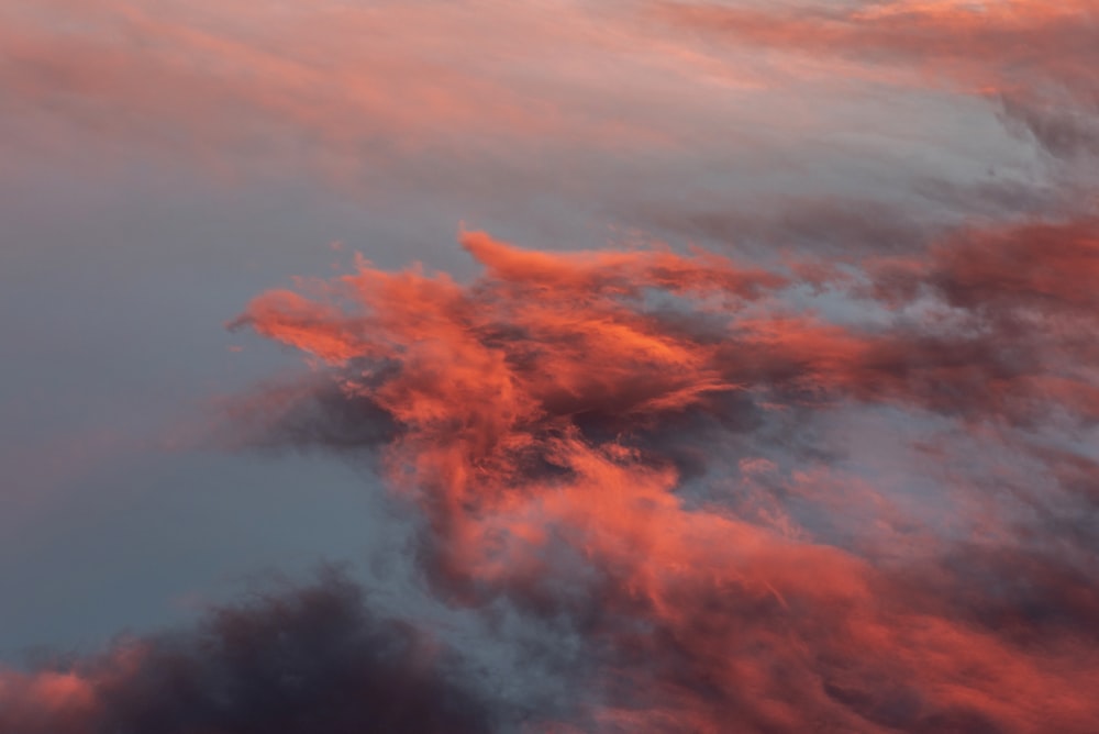 nuvole rosse