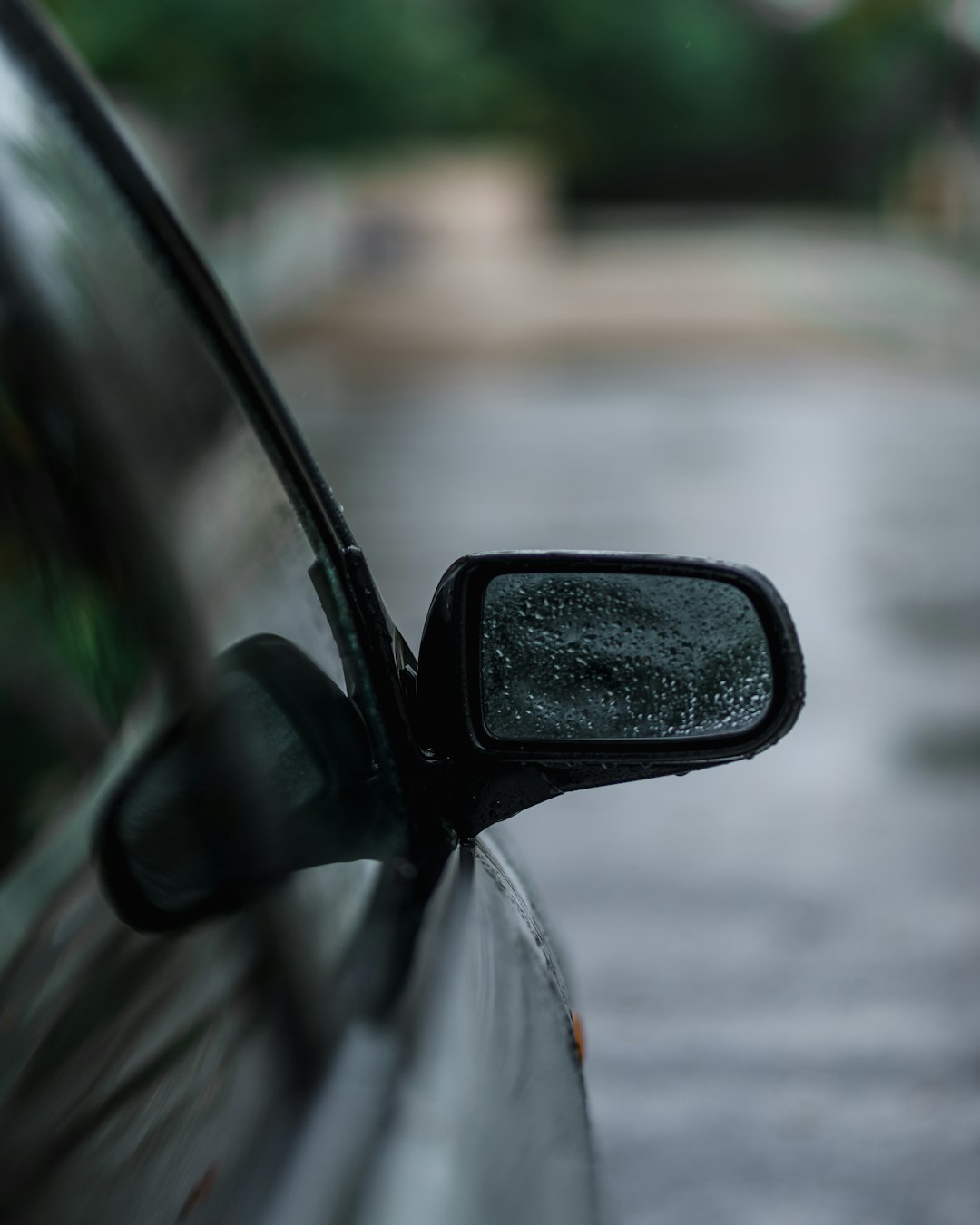 wet vehicle side mirror