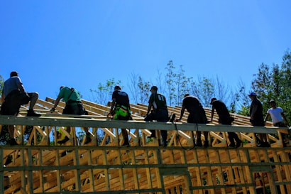 Photo 1558657535 E00c119b61b0?q=85&w=410&h=335&fit=crop