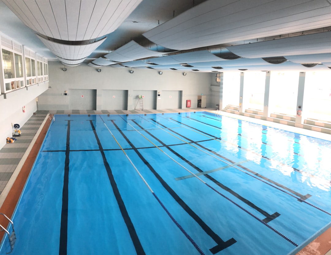 indoor swimming pool,