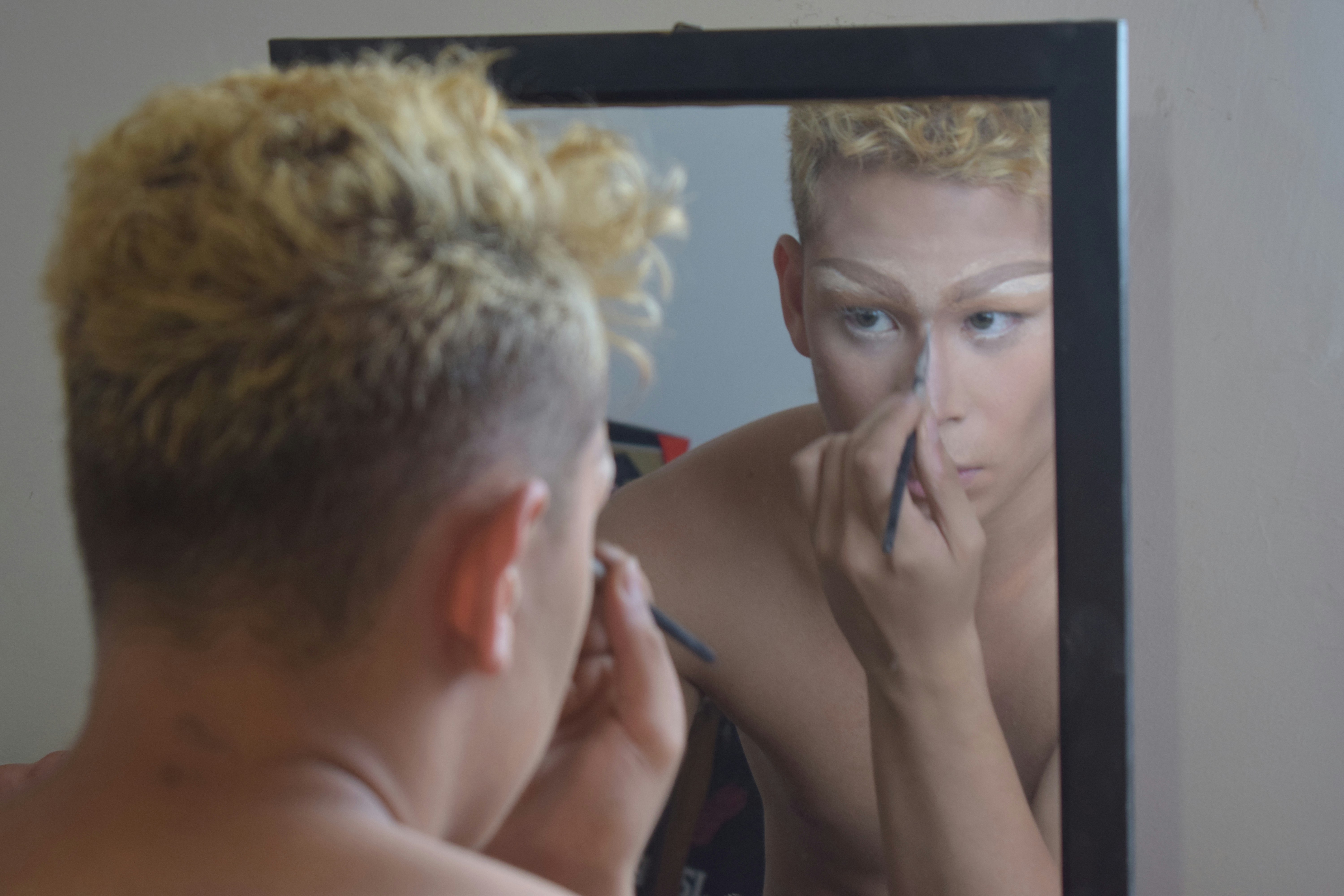 얼굴 편평사마귀