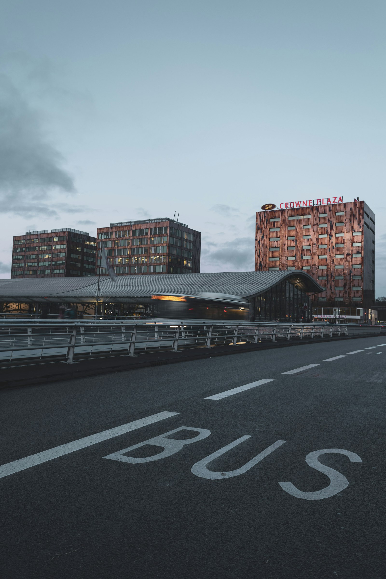 Canon EF 28mm F1.8 USM sample photo. Wide road with bus photography