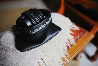 Audio-Technica ATH-M50x  Ideales para editar videos y mezclar audio