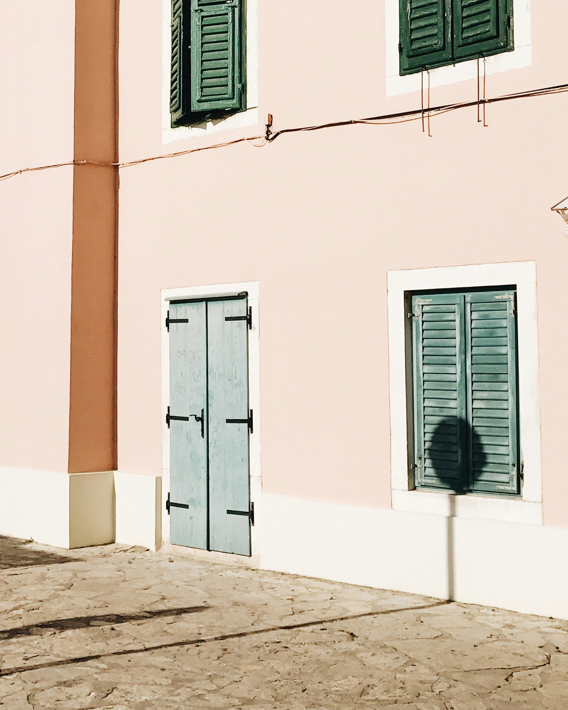 Photo by charlotablunarova