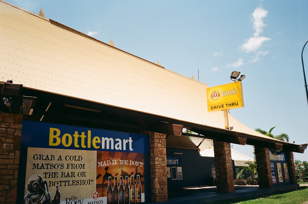 Bottlemart building