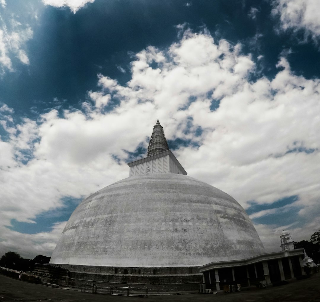 Landmark photo spot Abhayawewa Rd Sigiriya