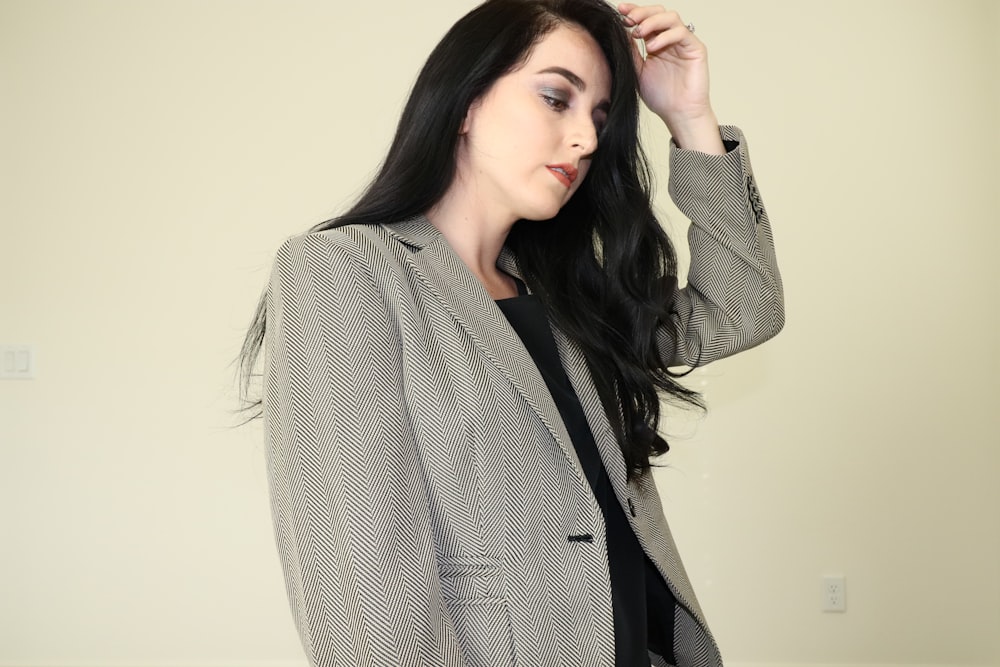 woman n gray suit jacket