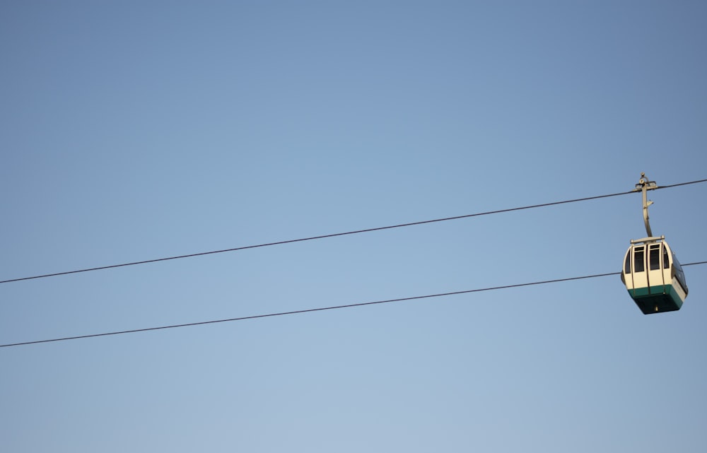 cable car on during day time