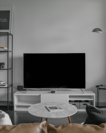 UniTV na Smart TV Samsung e LG: como assistir (guia 2026)