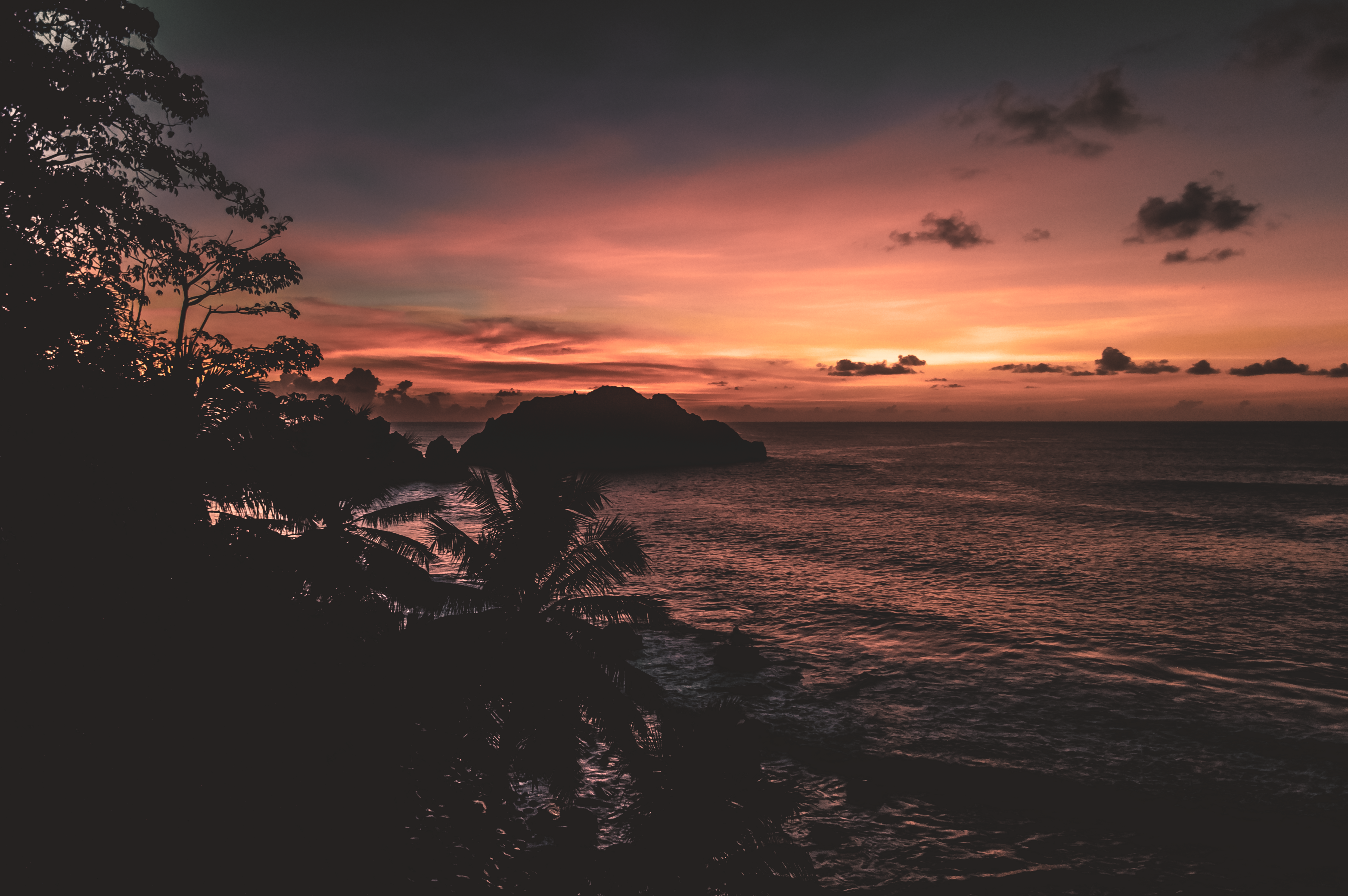 Cachorro beach's in Fernando de Noronha Brazil. One of the most beautiful sunsets I've ever seen For more photos checkout: https://www.instagram.com/alexswbraga/