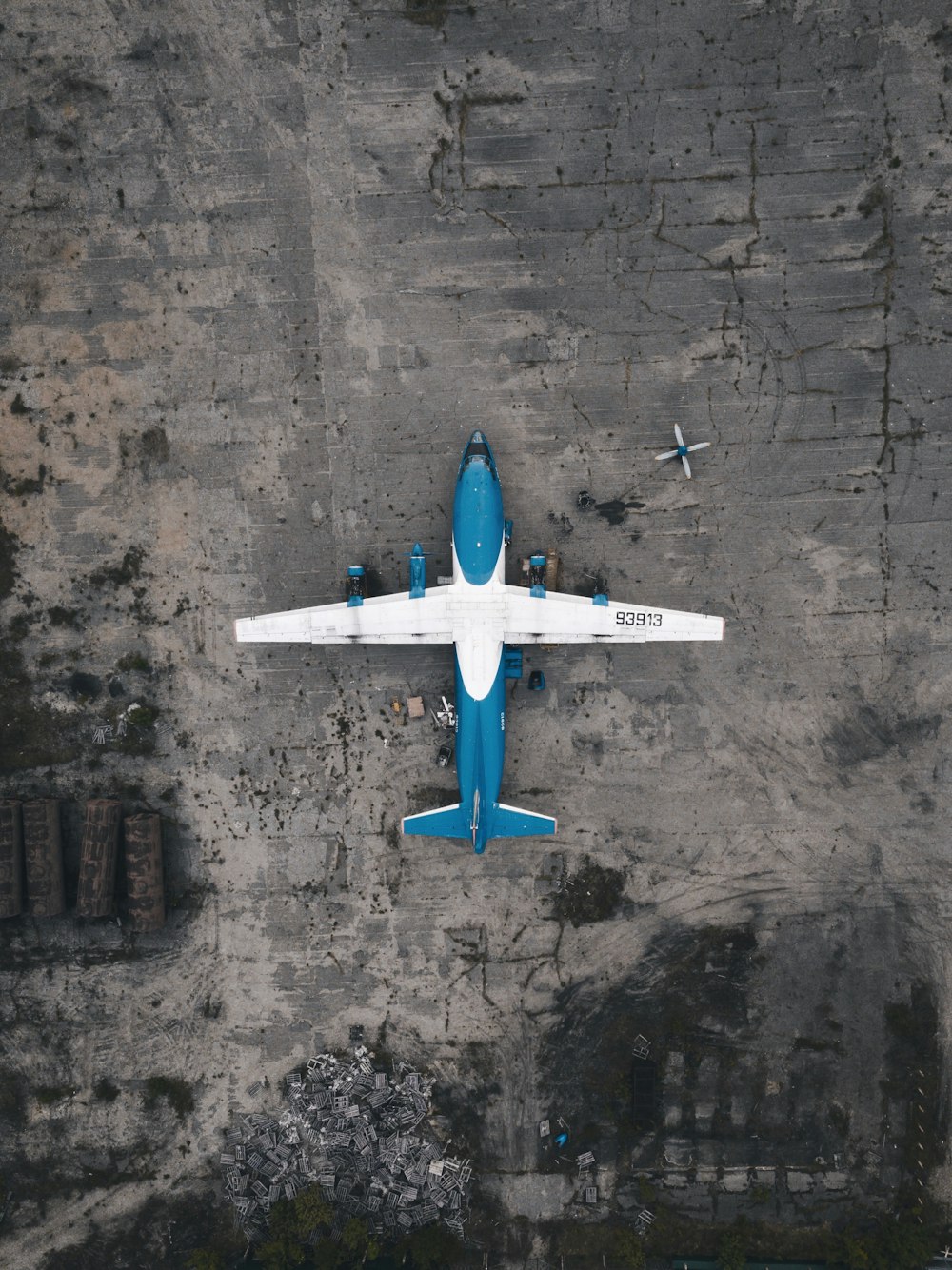 aerial photography of white and blue airplane