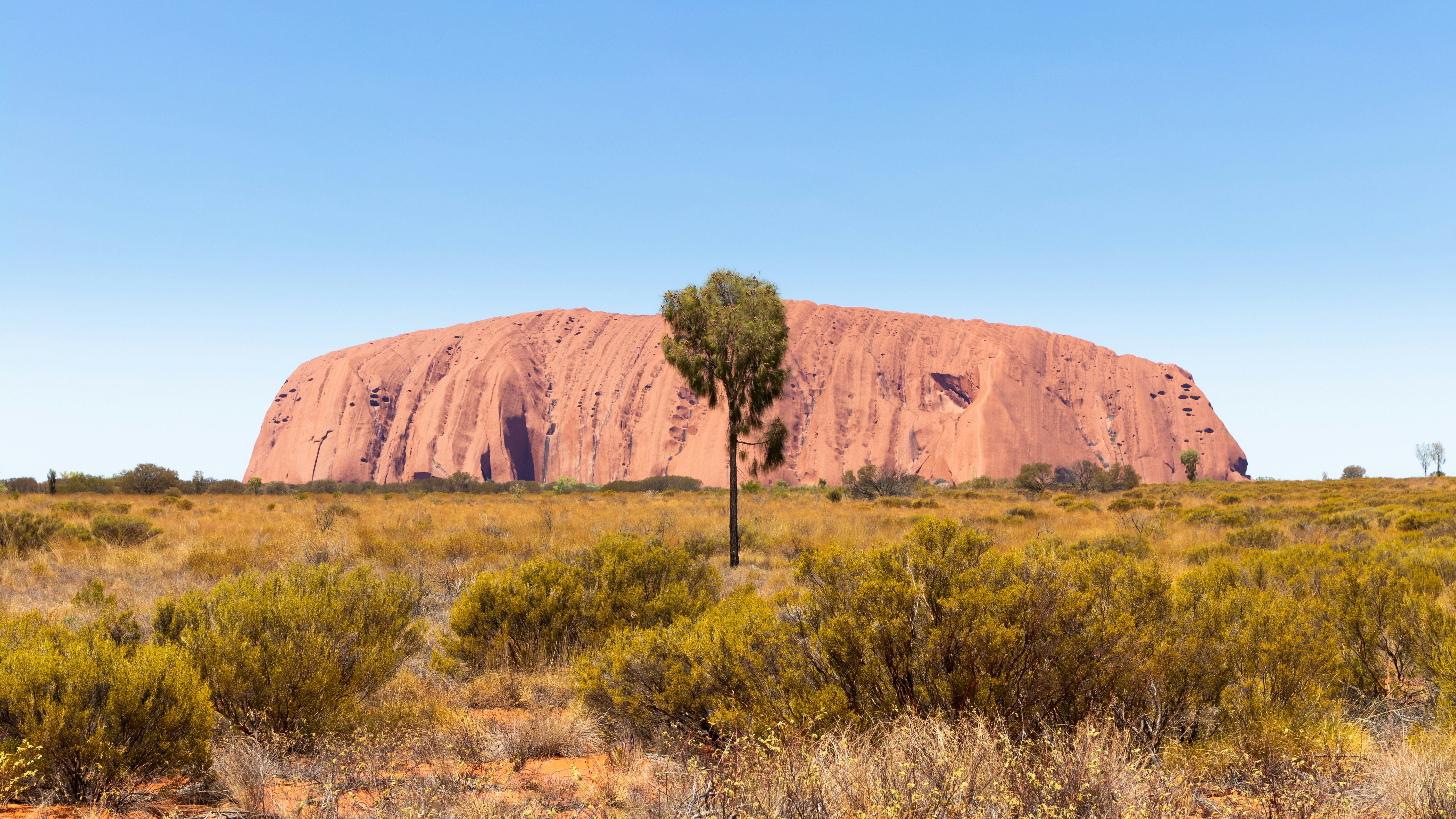 Ayers Rock Pictures Download Free Images On Unsplash