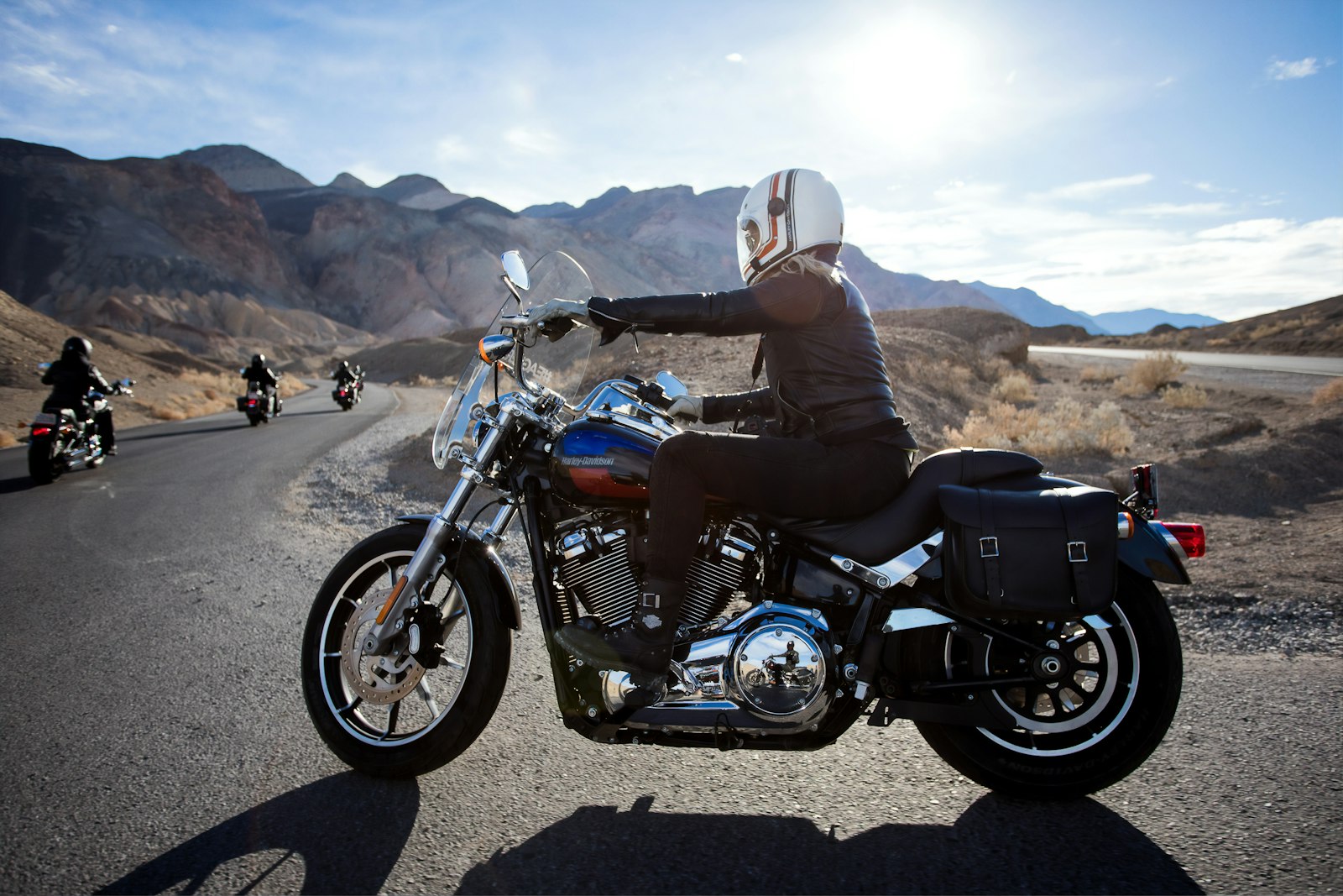 Canon EOS 5D Mark IV + Canon EF 17-40mm F4L USM sample photo. Man riding touring motorcycle photography