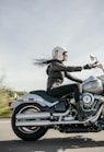 black and gray cruiser motorcycle