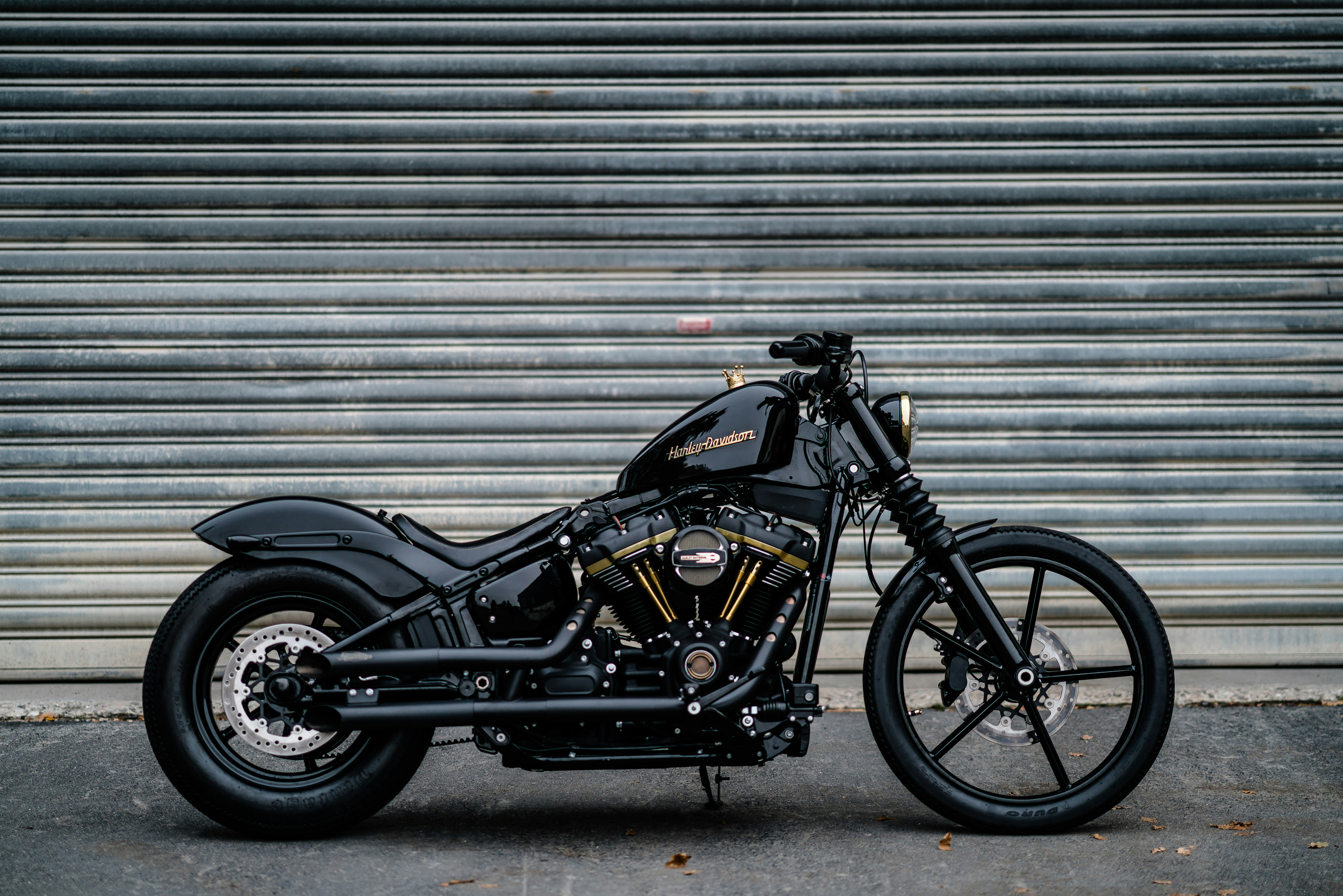 Motorcycle with custom windshield