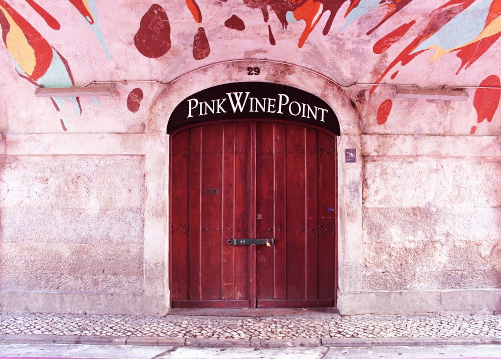 Pine Wine Point door