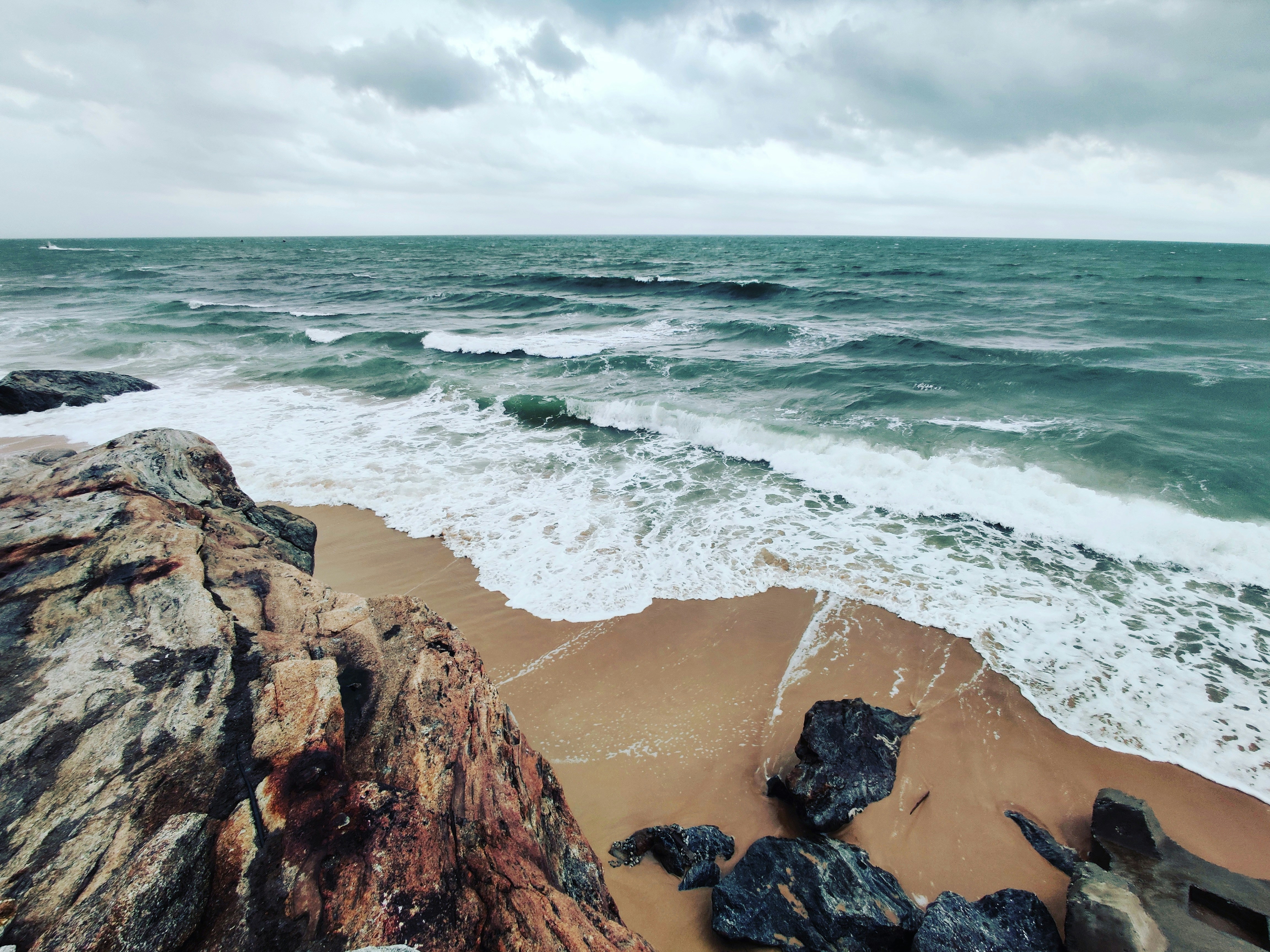 bird's eye view of seashore