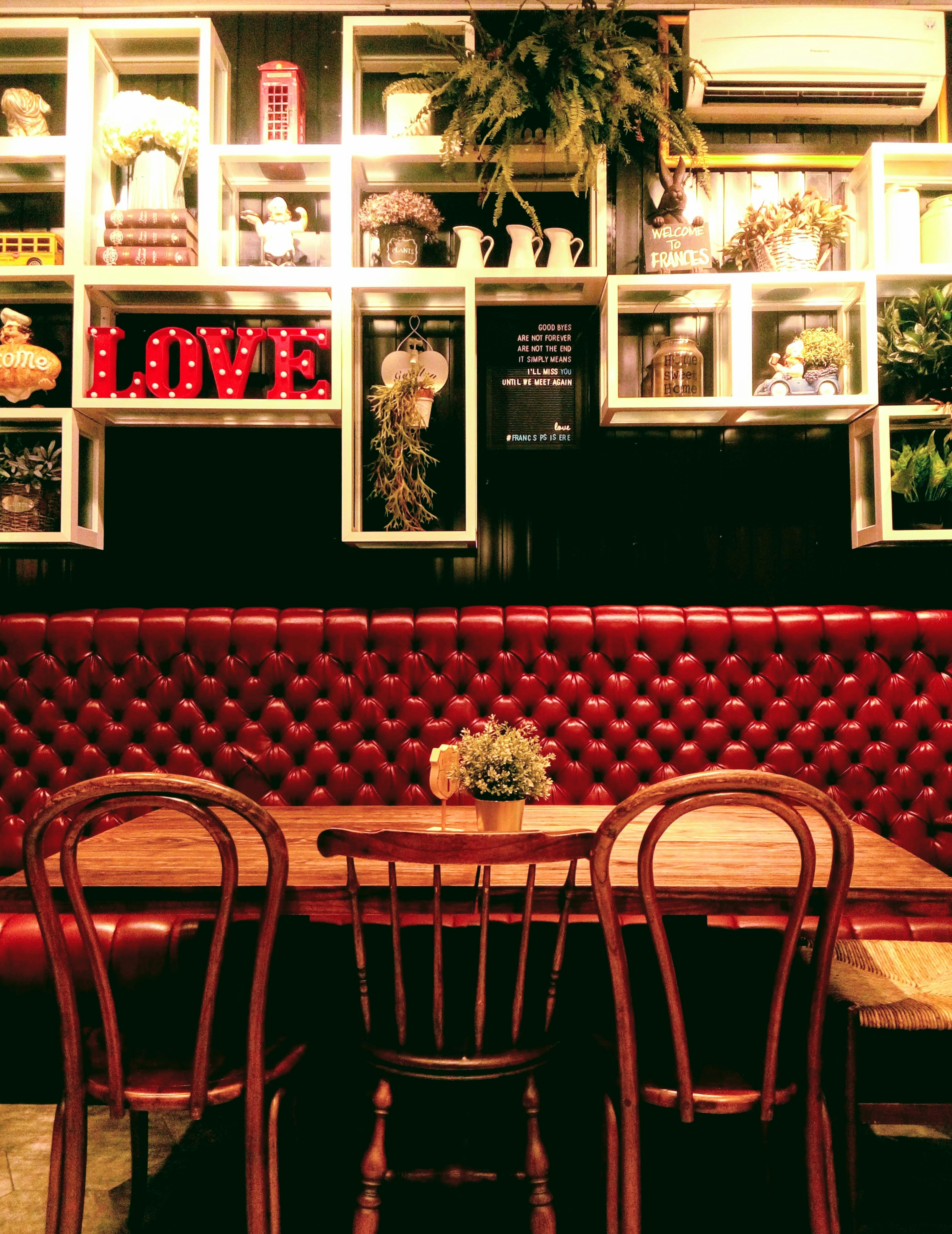 Retro Cafe Pictures | Download Free Images on Unsplash