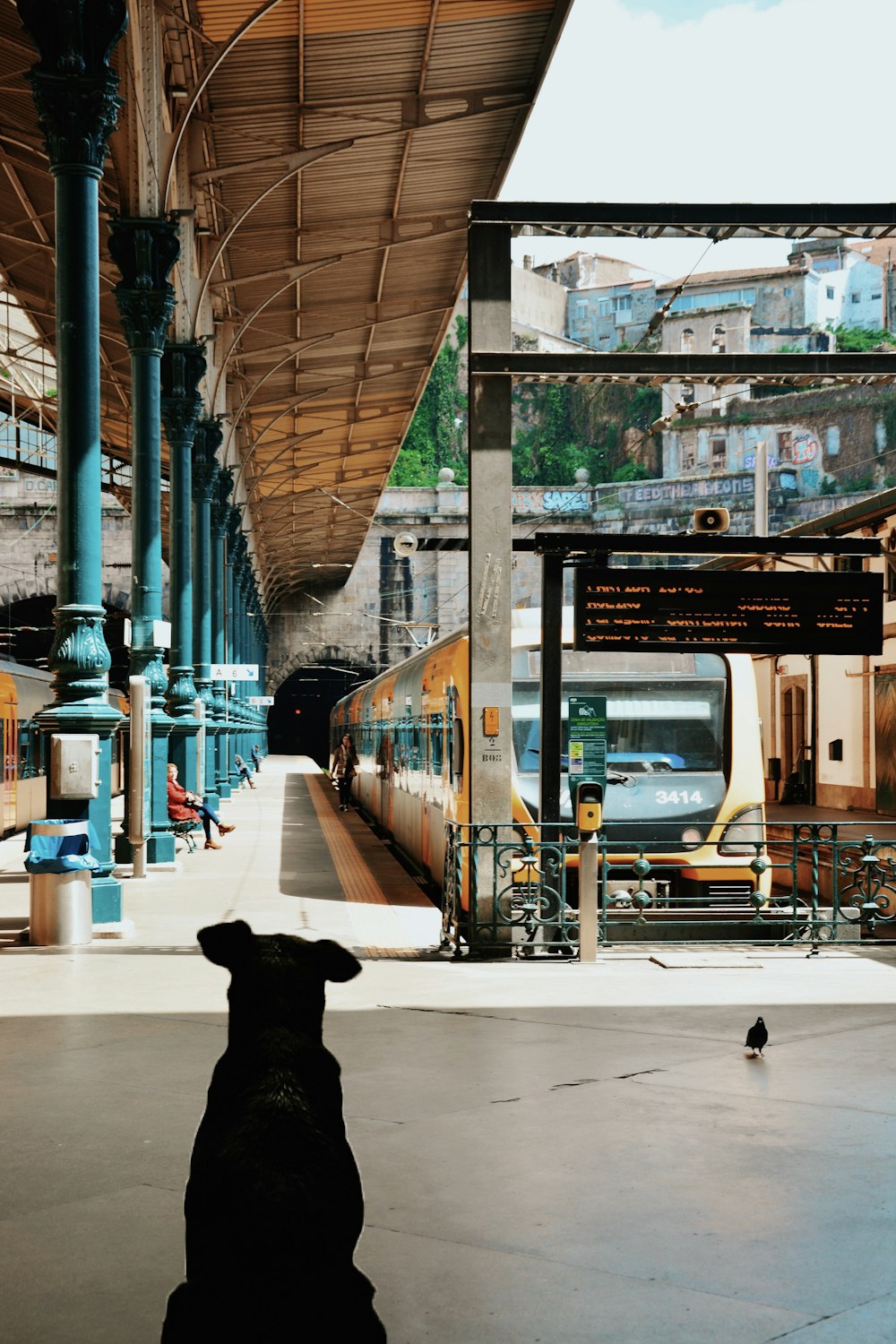 train stop at the end of station