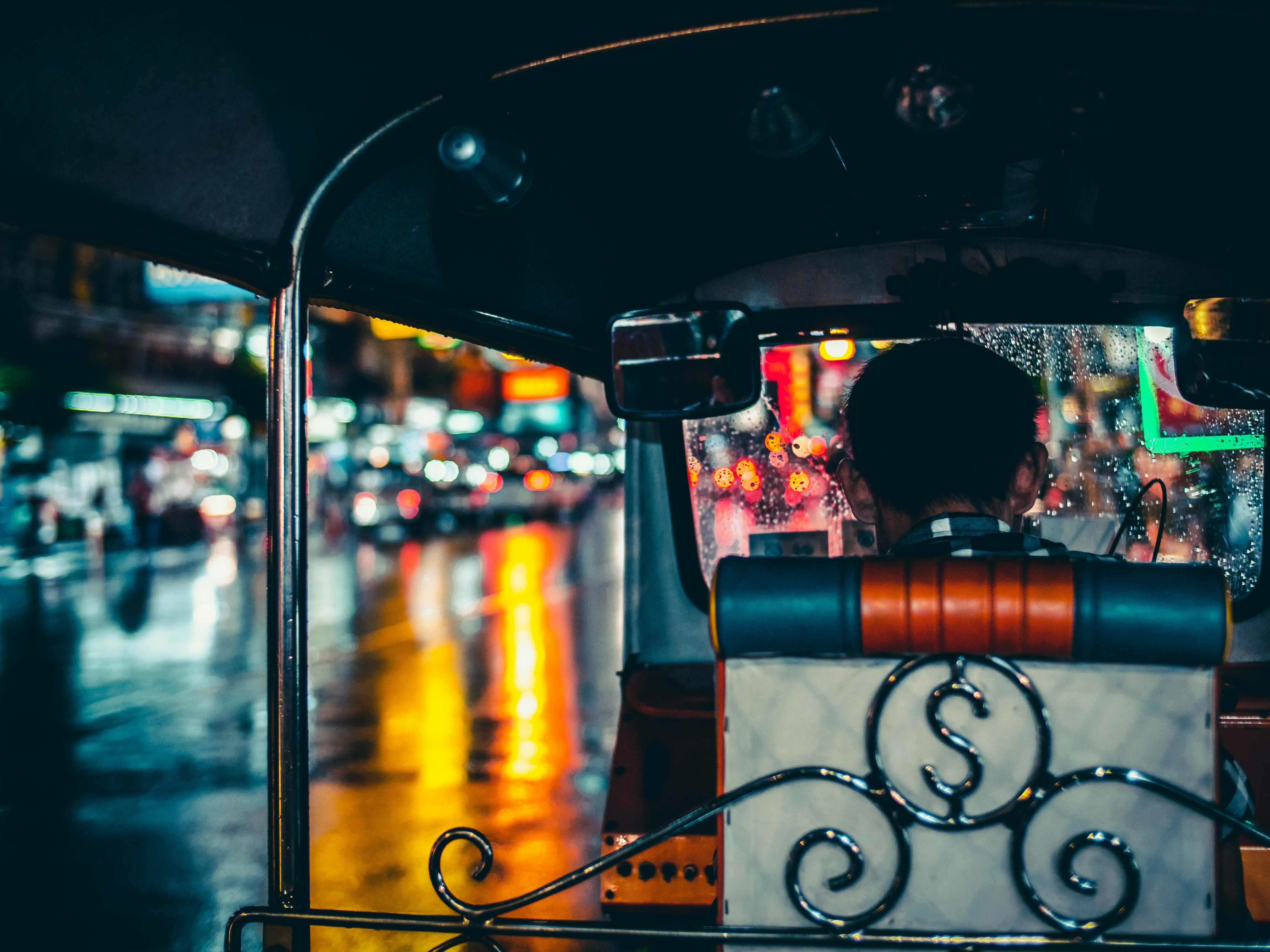 Getting Around Mar de Espanha: Transport Guide (2026)
