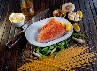 steamed salmon beside sliced of lemon