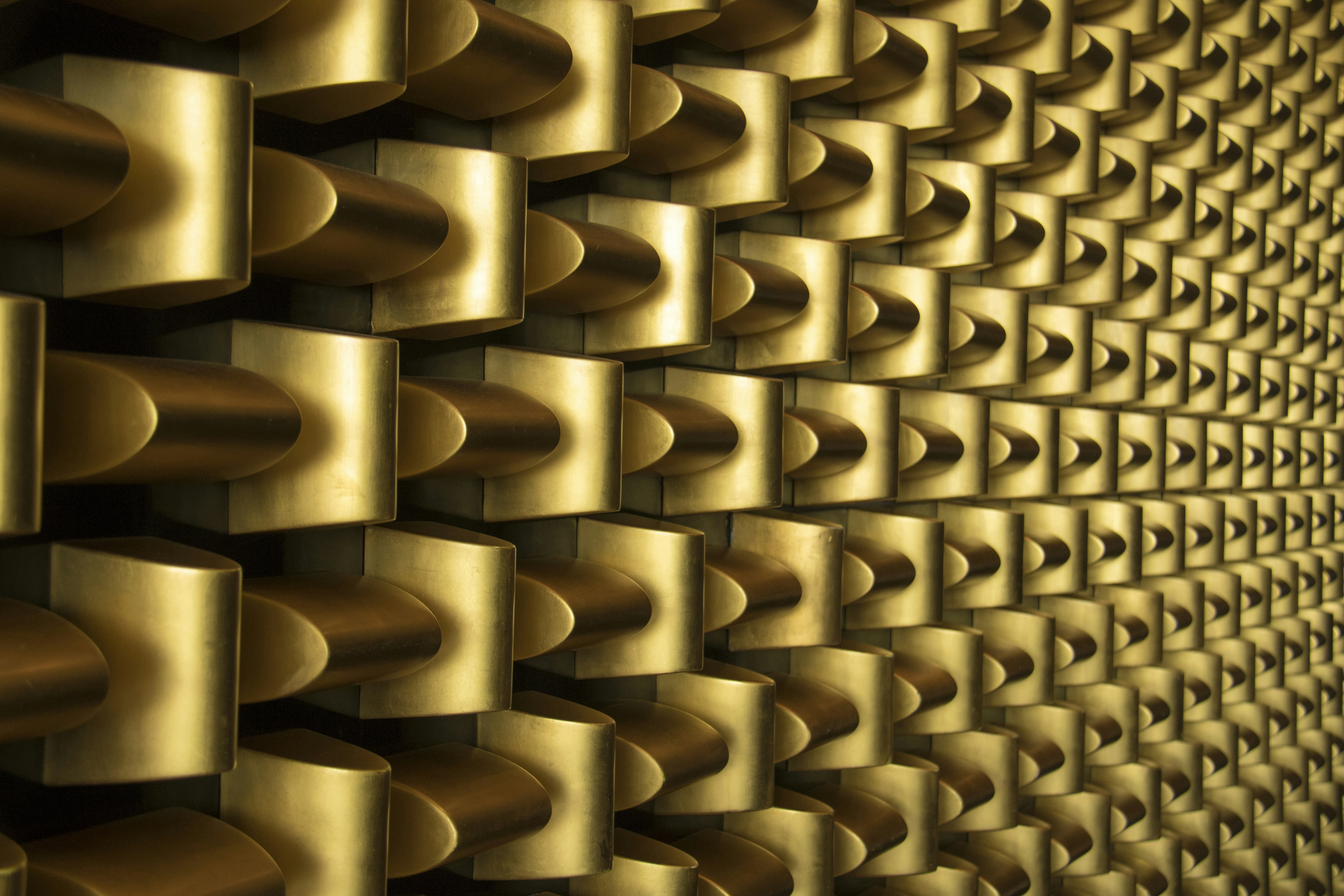 photo-1559058922-5d29e1f00075?ixid=M3wxMjA3fDB8MXxzZWFyY2h8OTh8fGdvbGQlMjBuZXdzfGVufDB8fHx8MTczNDg4MDc5NHww%5Cu0026ixlib=rb-4.0.3