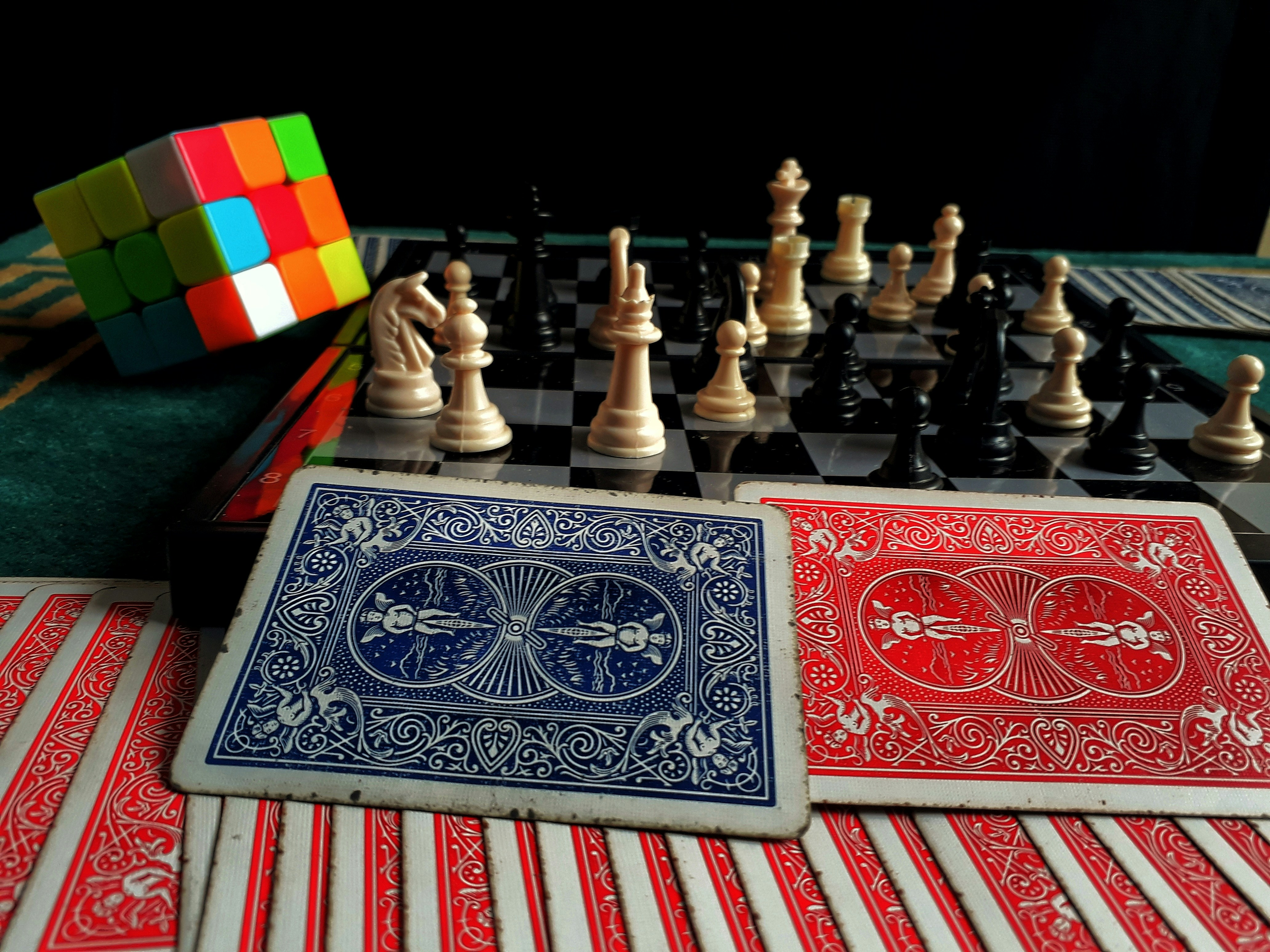 Ilmuwan Bongkar Mitos: Game dan Catur Tak Bikin Otak Lebih Pintar