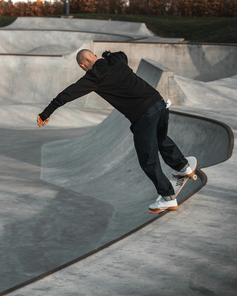 skating man on ramp
