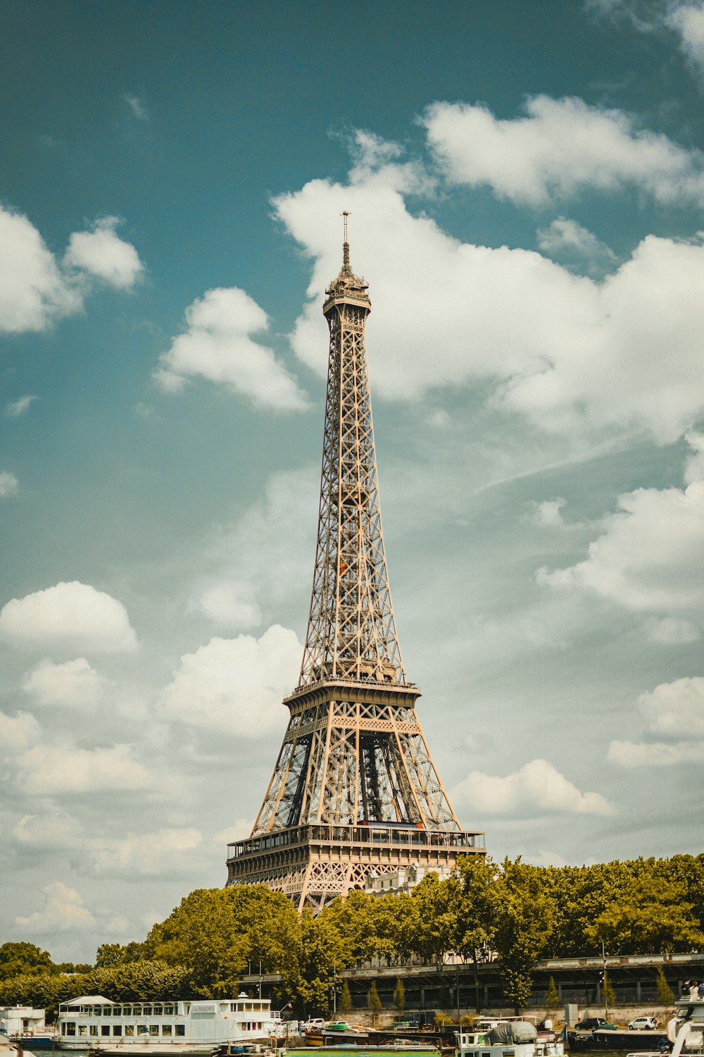 Eiffelturm, Paris tagsüber