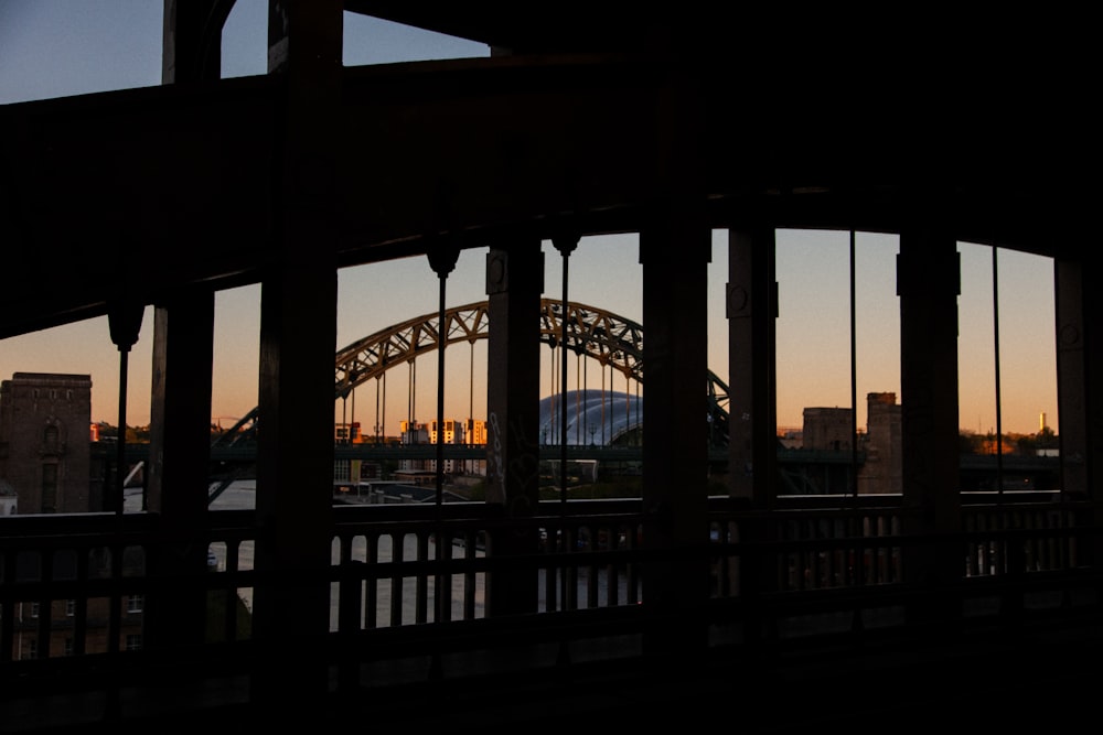 ponte durante a hora dourada