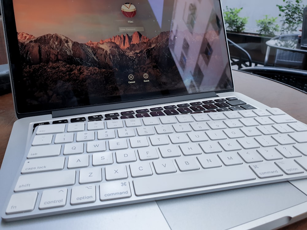 MacBook Pro의 Apple 키보드