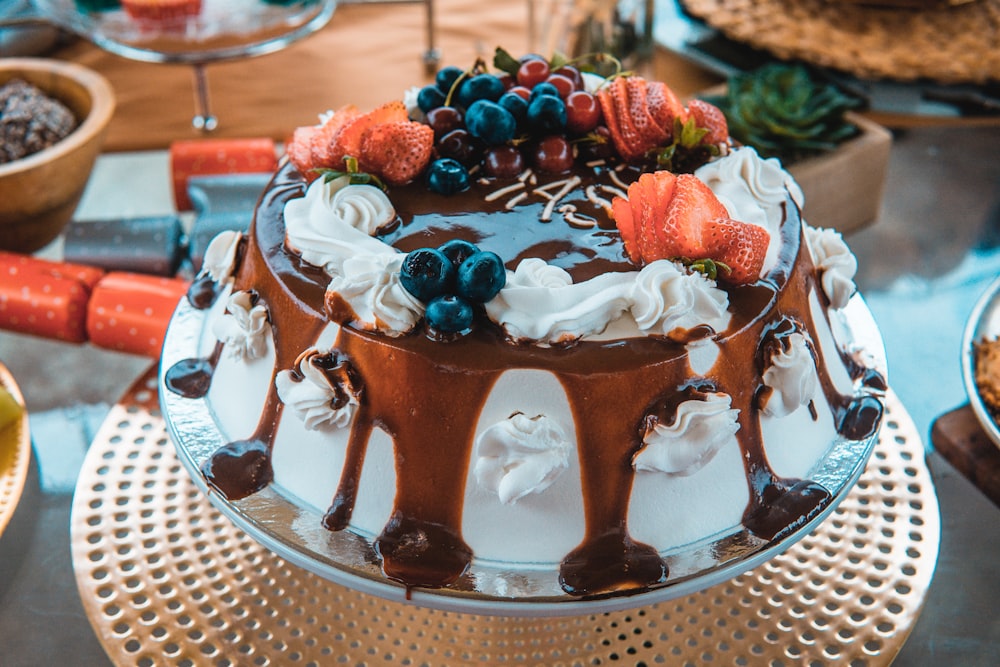 cake with fruits