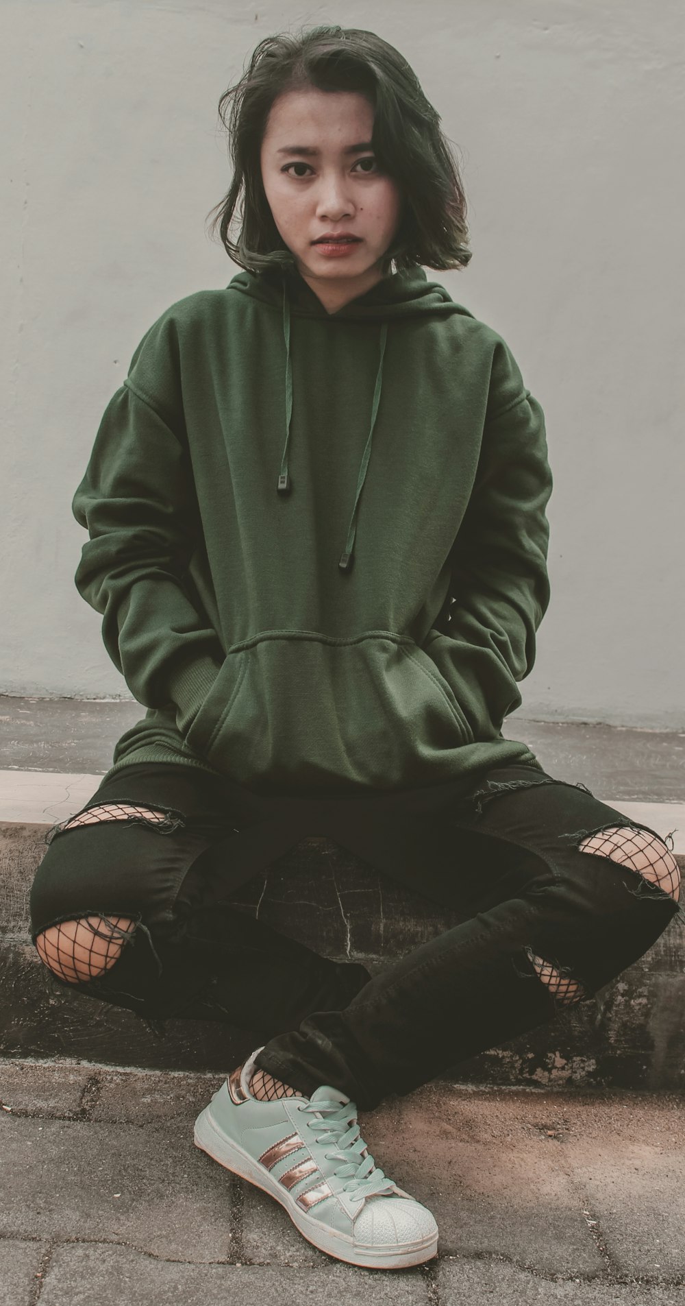 Sudadera con capucha verde para mujer