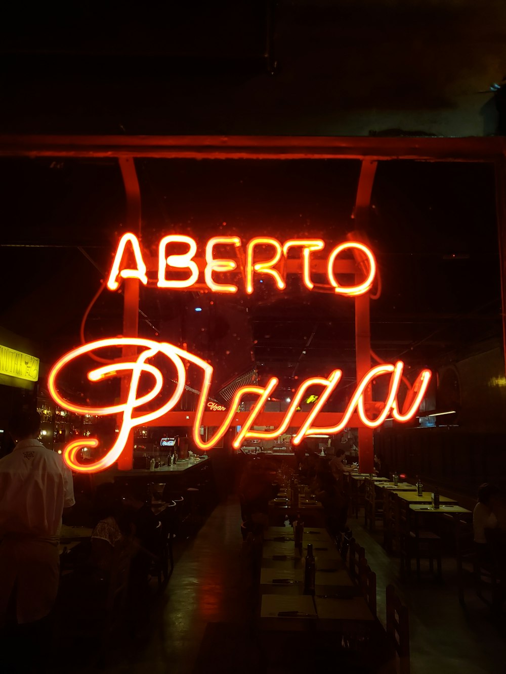 red Aberto Pizza signage