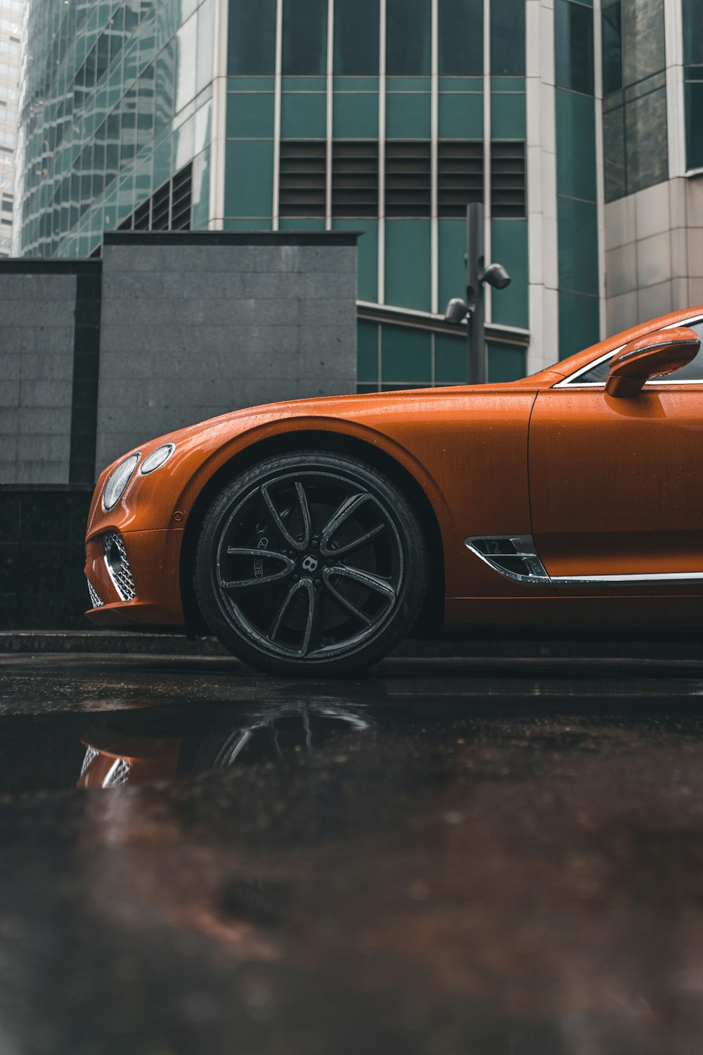 orange car photo – Free Vehicle Image on Unsplash
