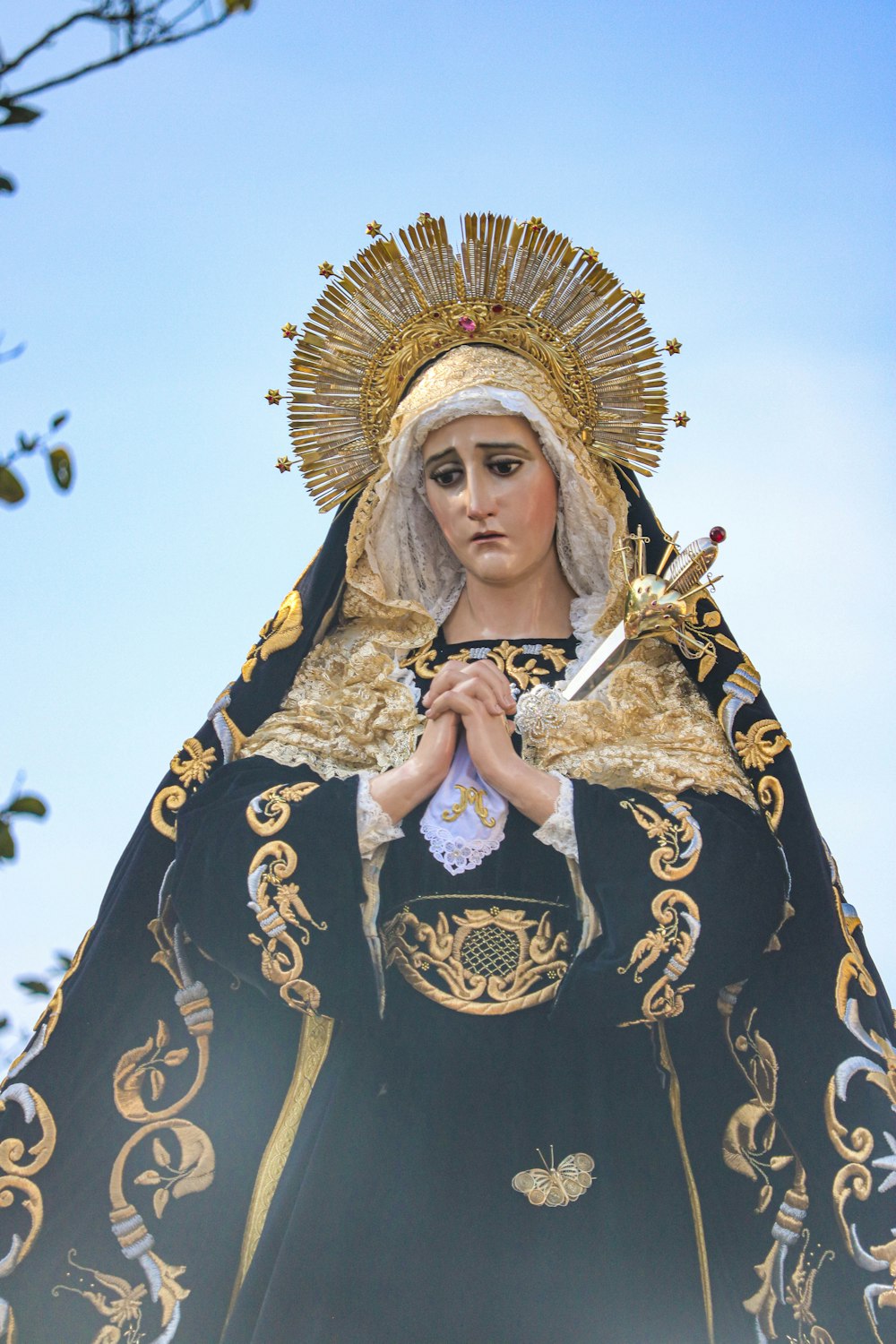 Estatuilla de la Virgen María