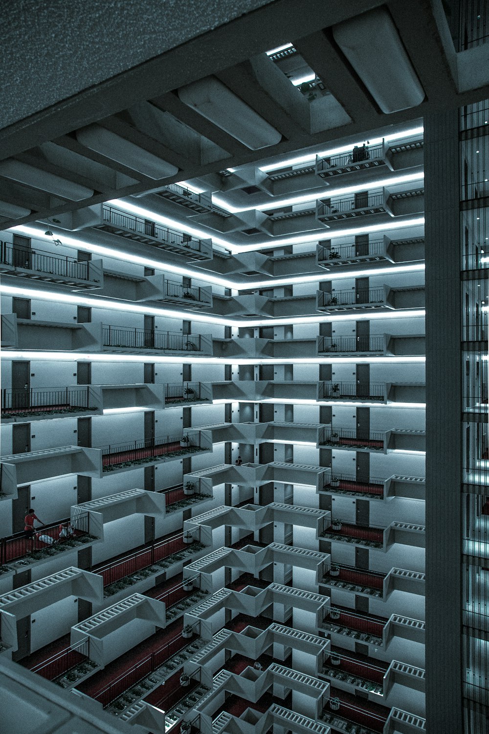 grey, white and red server cabinet